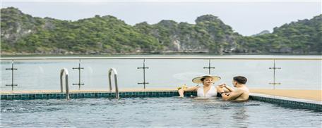 Du thuyền Sea Star Hạ Long